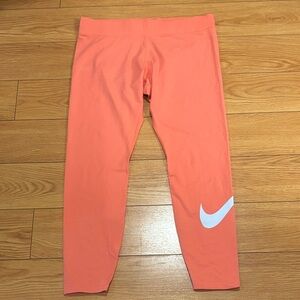 Nike Women's Coral Leggings